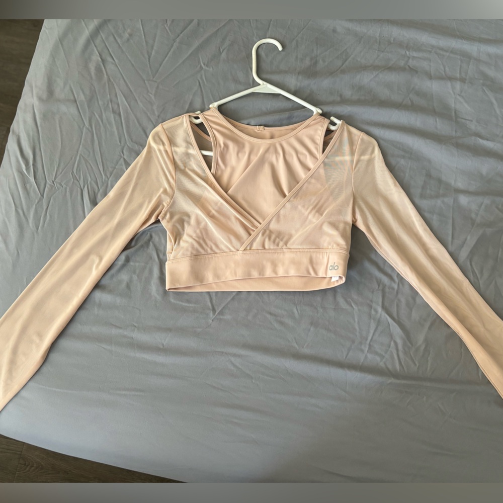 Alo long sleeve crop top- new never used-no tags